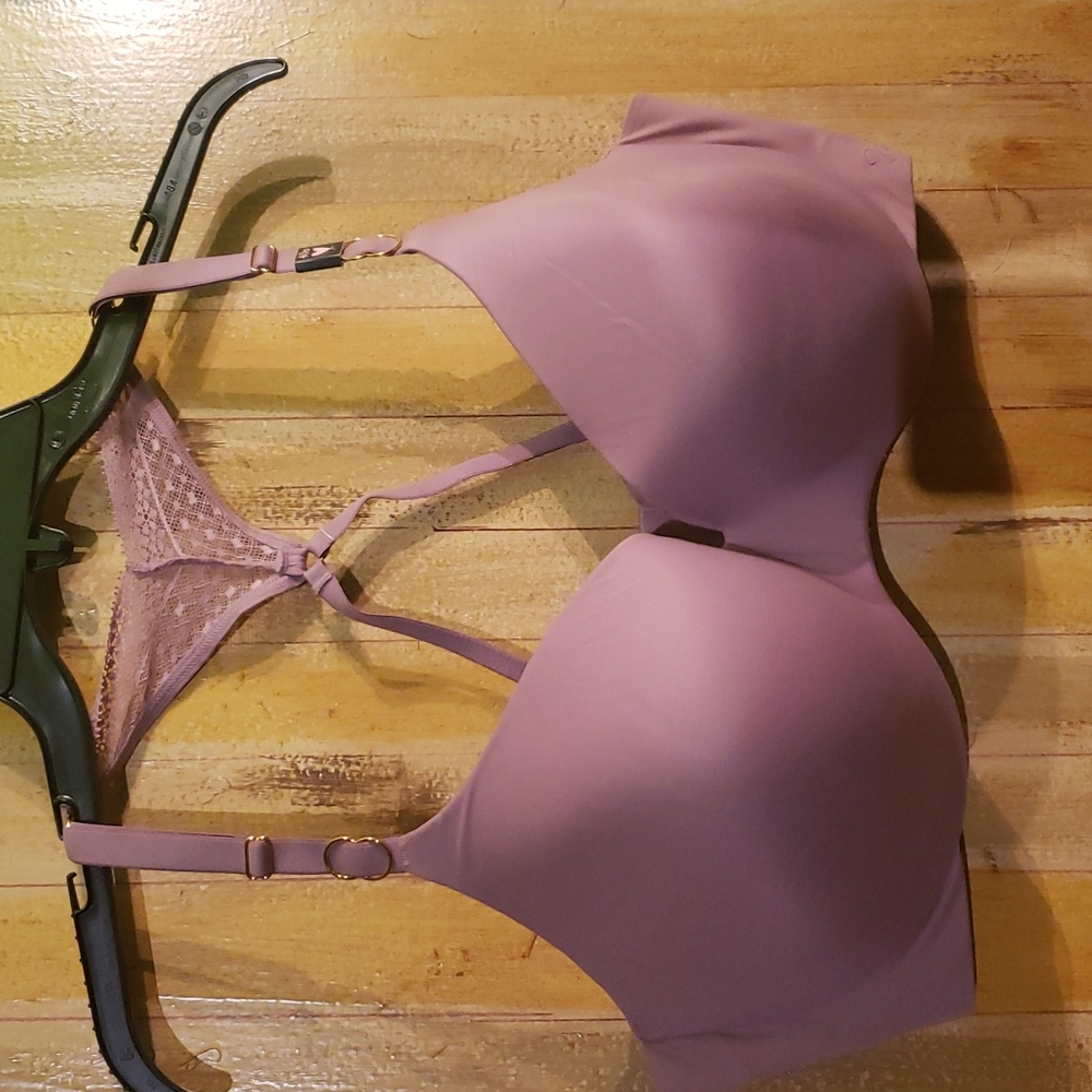 Victoria Secret "incredible " Bra